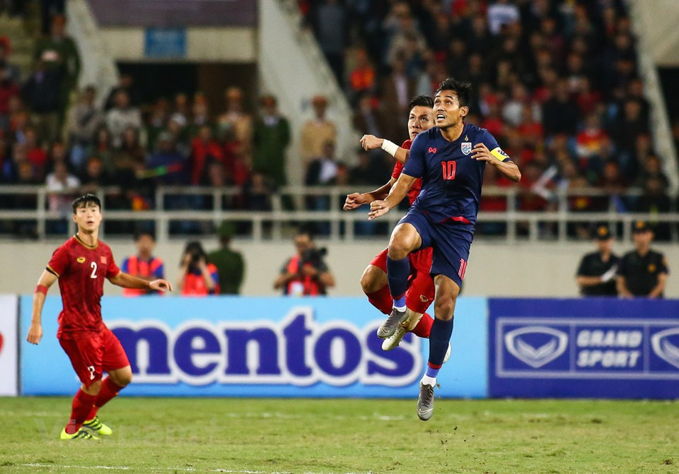 Imagen del partido entre la selección vietnamita y su rival tailandés en el estadio de My Dinh. (Fuente: Vietnam+)