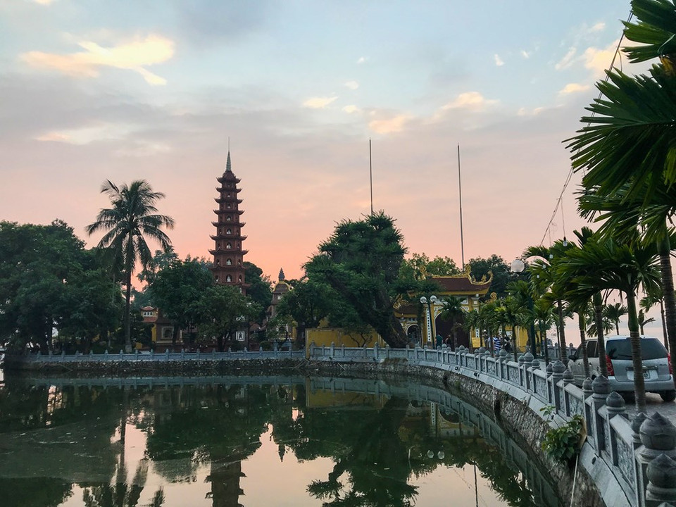 La pagoda Tran Quoc en el lago Oeste, considerada el templo más antiguo de Hanoi con más de mil 500 años de antigüedad es el centro budista de la antigua capital de Thang Long. (Foto: Vietnam +)