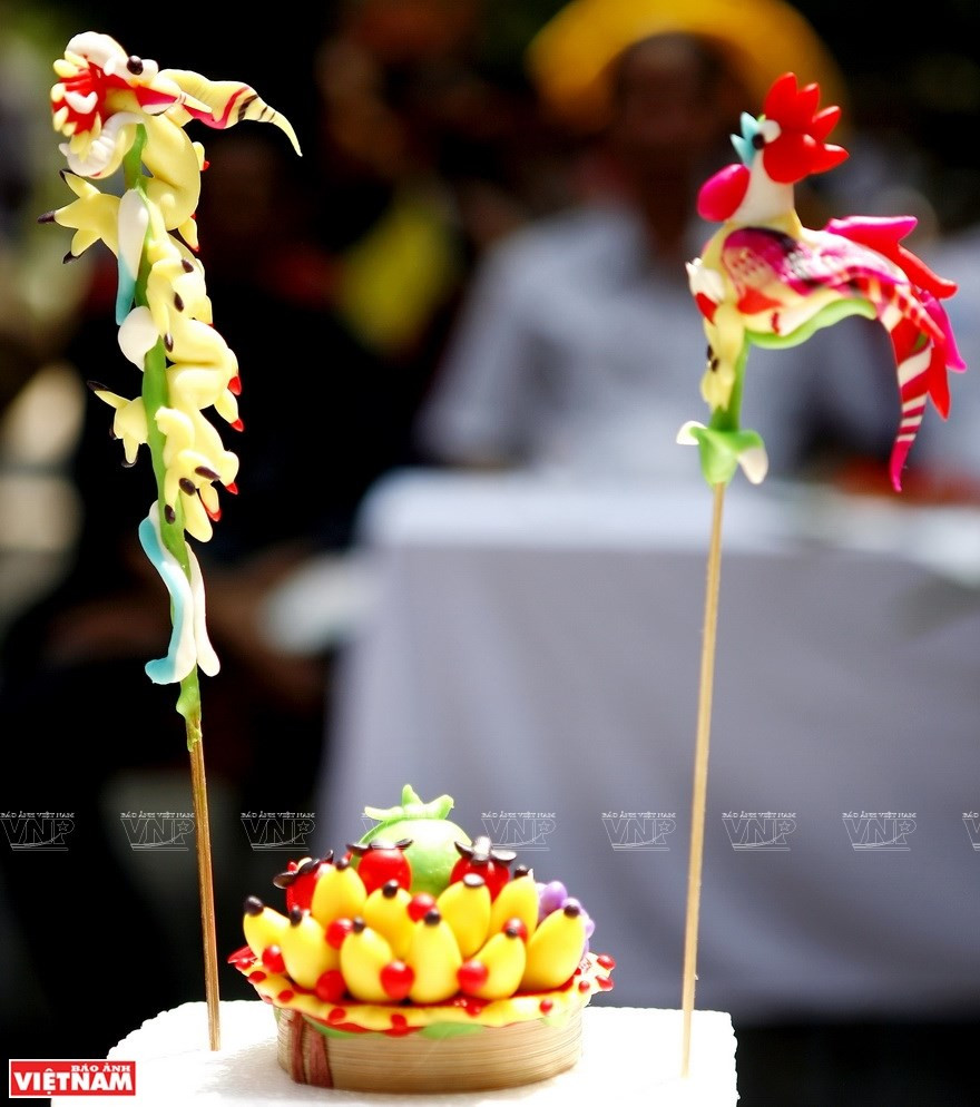 En el pasado, To He solía ser animales familiares, frutas y héroes nacionales. Ahora las figuras se crean en una mayor variedad de formas imaginativas (Foto: VNA)