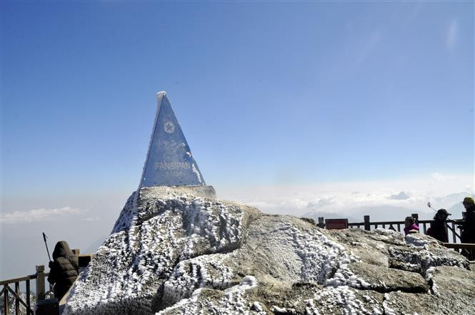 Techo de Indochina cubierto de nieve (Fuente: VNA)