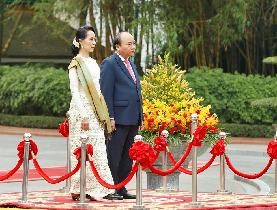 Ambos dirigentes manifestaron su satisfacción por el desarrollo de las relaciones entre las dos naciones en más de cuatro décadas.
