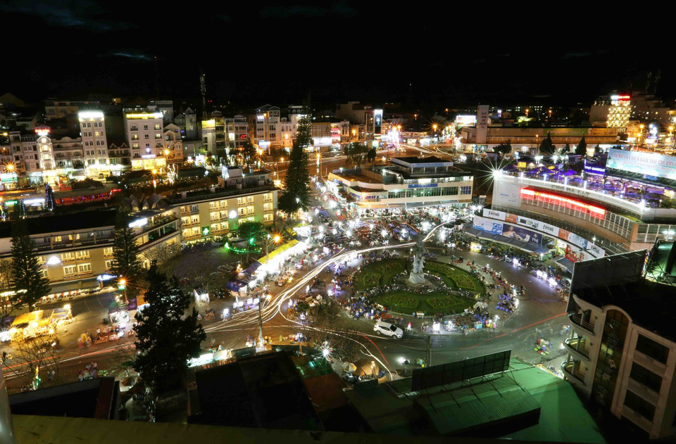 El mercado central de Da Lat por la noche (Fuente: VNA)
