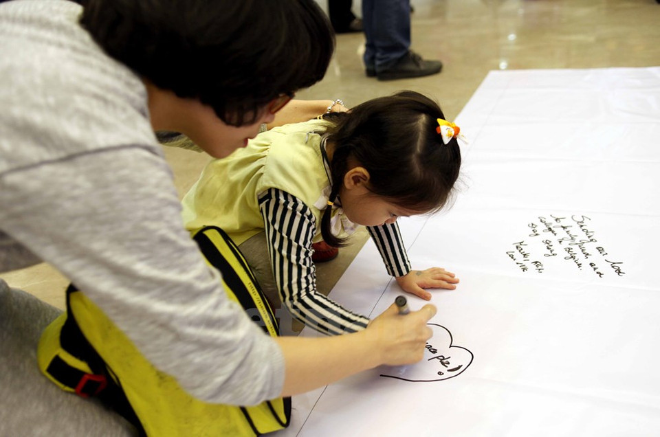 Expresan condolencias a los amigos belgas (Fuente: VNA)