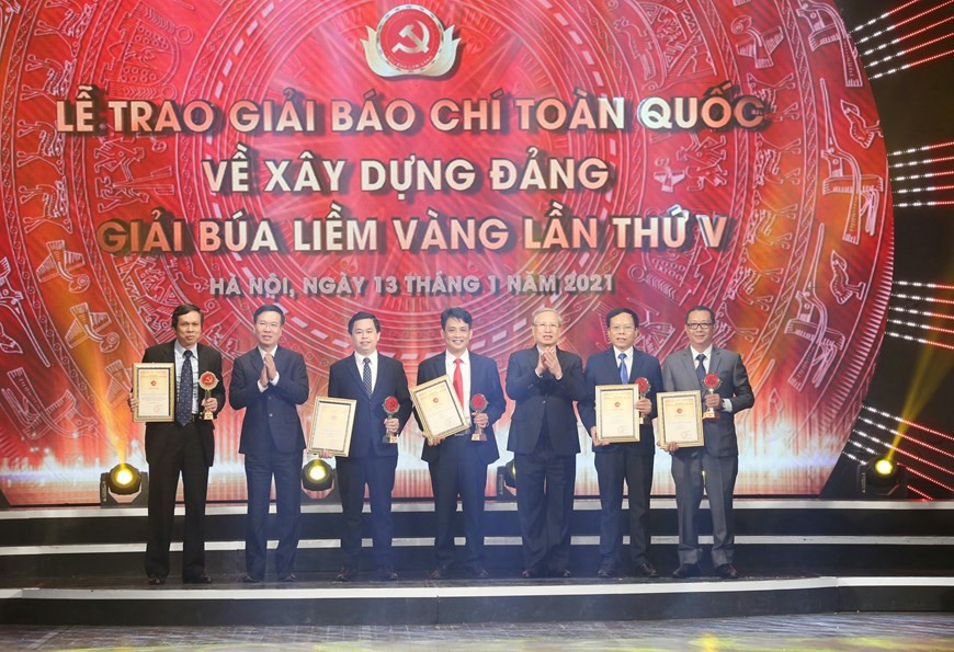 Ganadores de los premios A. (Fuente: VNA)