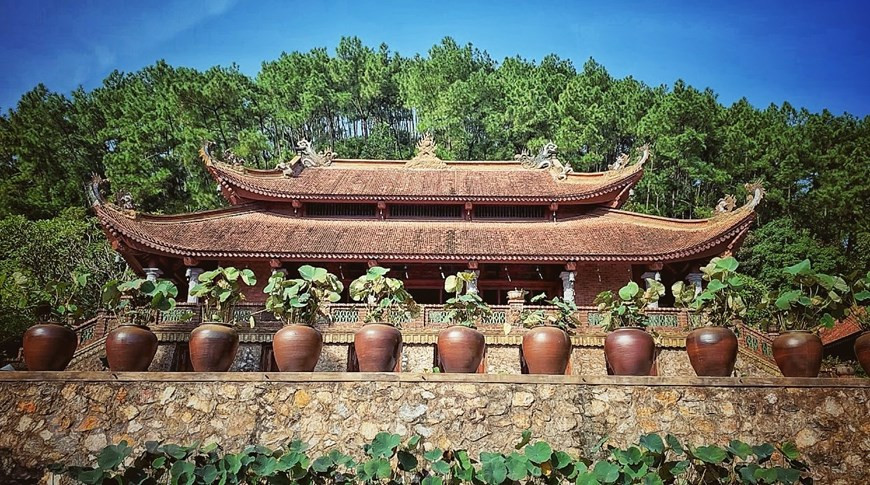 Visitantes llegan aquí para experimentar la vida simple de los monjes. (Fuente: VNA)