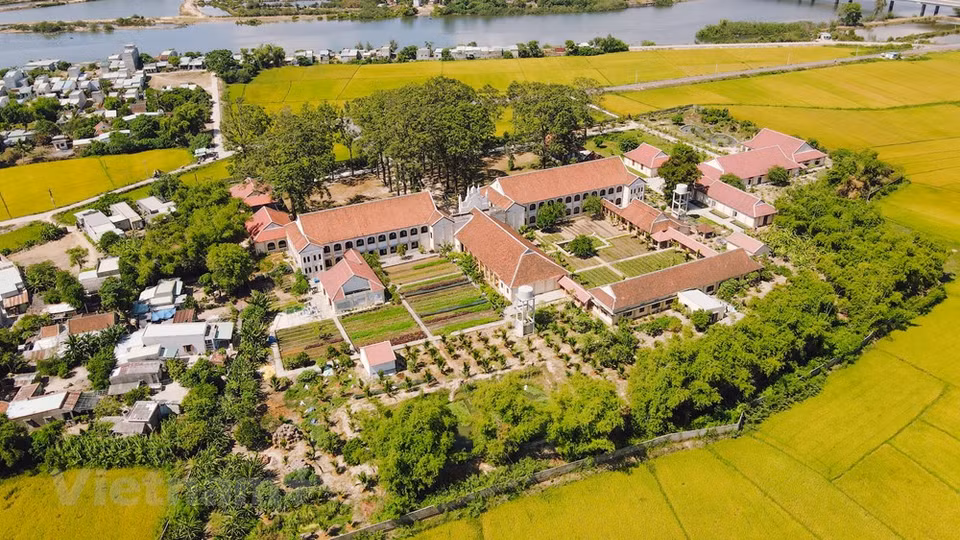 La iglesia Lang Song se ubica en la aldea de Quang Van, comuna de Phuoc Thuan, distrito de Tuy Phuoc, provincia de Binh Dinh. (Foto: Minh Son / Vietnam +)