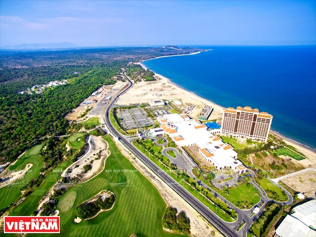 La zona turística Ho Tram con resort y centros deportivo y recreativo en proceso de construcción. 