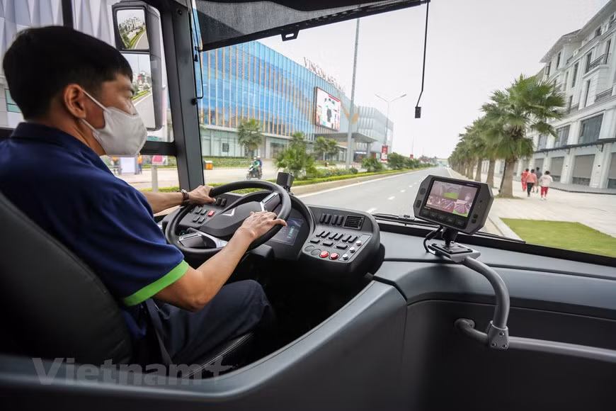 En la primera etapa, VinBus realiza recorridos en la zona urbana Vinhomes Ocean Park con una frecuencia de 10-20 minutos. (Foto: Vietnam+)