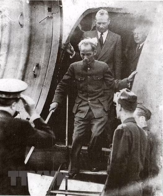 La visita de más de cuatro meses del Presidente Ho Chi Minh a Francia (del 31 de mayo al 20 de octubre de1946) como Jefe de Estado de la República Democrática de Vietnam fue una de las actividades exteriores importantes del gobierno vietnamita en 1945-1946, con el contexto que el colonialismo francés intentaba invadir de nuevo a Vietnam. (Foto: Archivo)