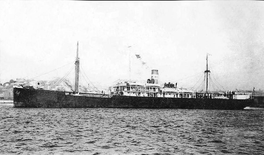 El 5 de junio de 1911, desde el puerto de Saigon, el joven patriota Nguyen Tat Thanh, salió de su país a bordo del barco L'Amiral Latouche-Tréville, comenzando su viaje al extranjero con el fin de buscar el camino para salvar y liberar al país del yugo del colonialismo y de los imperialistas. Foto: Archivo/VNA