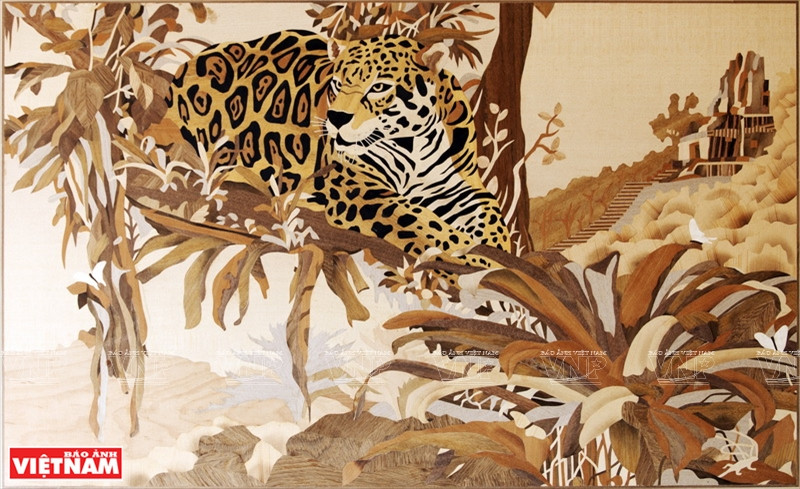 Pintura de marquetería, realizada por el artista Nguyen Trung Ky (Fuente: VNA)