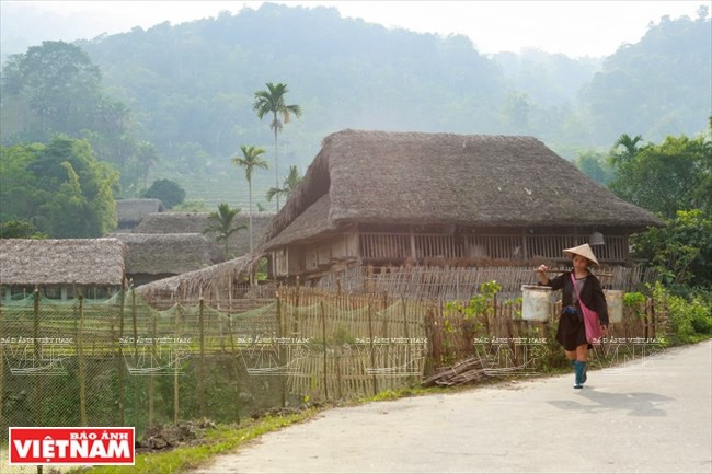 Una tarde apacible en la aldea Tha (Fuente: VNA)