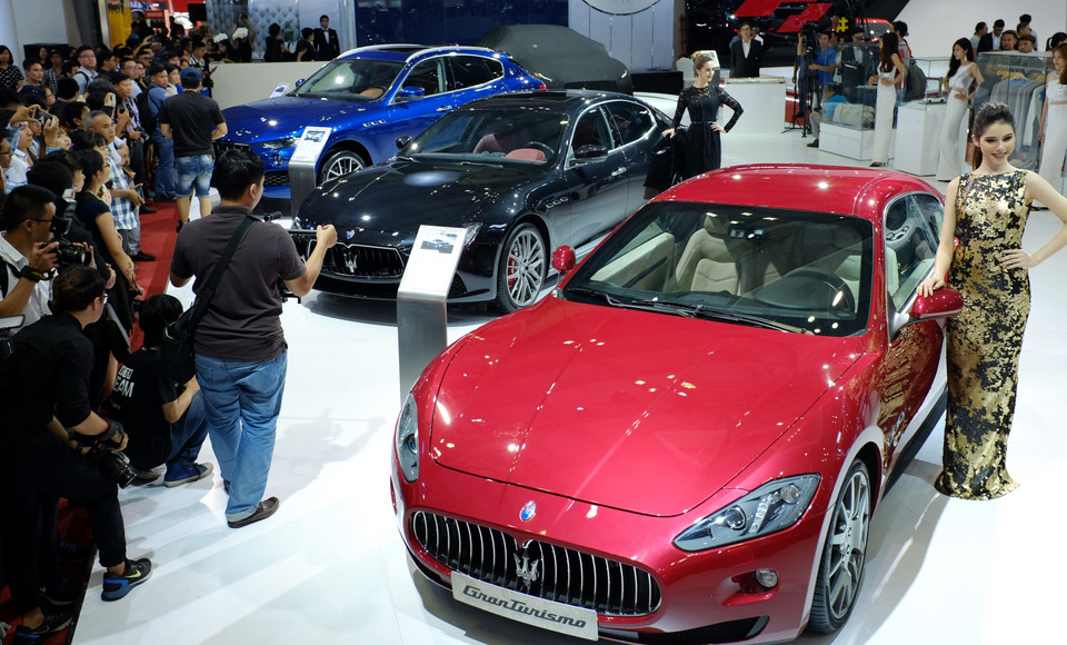 Se exhiben 150 modelos de 16 marcas conocidas, incluidas varias de lujo como Bentley, Lamborghini, Audi, BMW e Infiniti. 