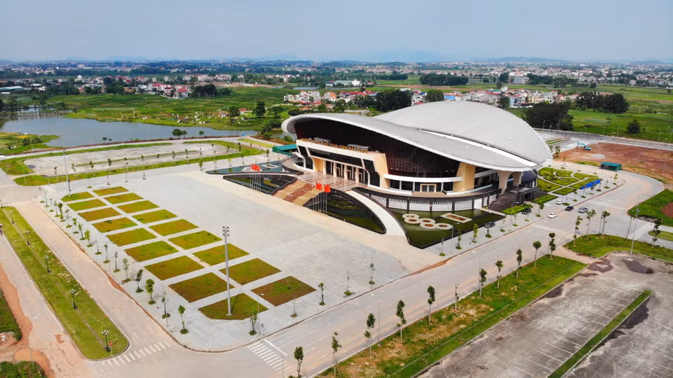 Panorama del Estadio Deportivo provincial empleado para el establecimiento del hospital de campaña (Foto: VNA)