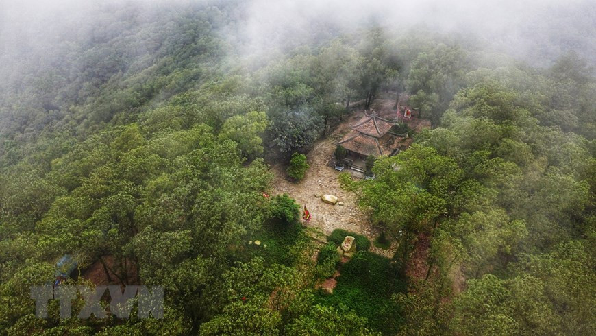La cima de la montaña Con Son (Foto: VNA)