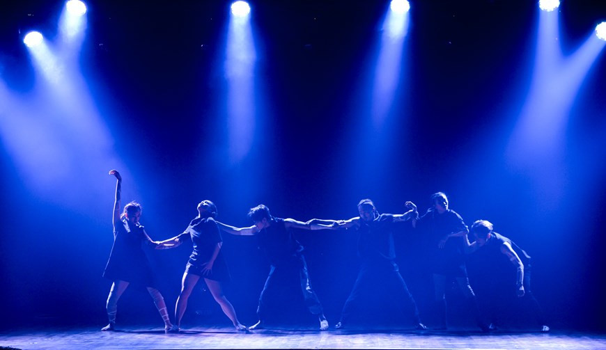 Durante los últimos años, el baile contemporáneo se acerca cada vez más al público vietnamita (Fuente: Vietnamplus)