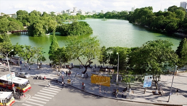 El verde rodea el Lago Hoan Kiem - corazón de Hanoi. (Fuente: VNA)
