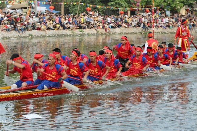 Los concursantes se imponen al sprint. (Fuente: VNA)