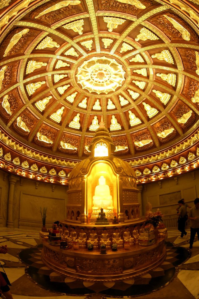 Dentro de una torre en la pagoda de Bai Dinh (Fuente: VNA)