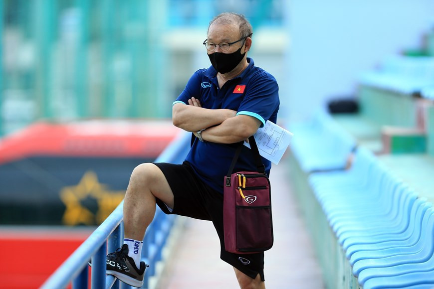 El entrenador Park Hang-seo se quedó en las gradas para observar a sus alumnos. (Fuente: VFF)