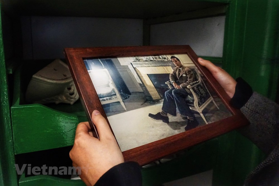 Una foto del dueño de la mansión. El verdadero nombre del rey Bao Dai es Nguyen Phuc Vinh Thuy (1913-1997), el último rey de la dinastía Nguyen. Fue famoso por poseer muchas de las mansiones más lujosas de Vietnam, con un total de siete a lo largo del país. (Fuente: VNA)