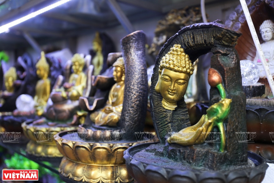 Los productos cerámicos de Bat Trang se han diversificado. (Fuente: VNA)