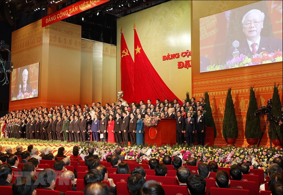 Nguyen Phu Trong, secretario general del Comité Central del XIII mandato y presidente de Vietnam, interviene en la sesión de clausura, en nombre del órgano rector del PCV. (Foto: VNA)