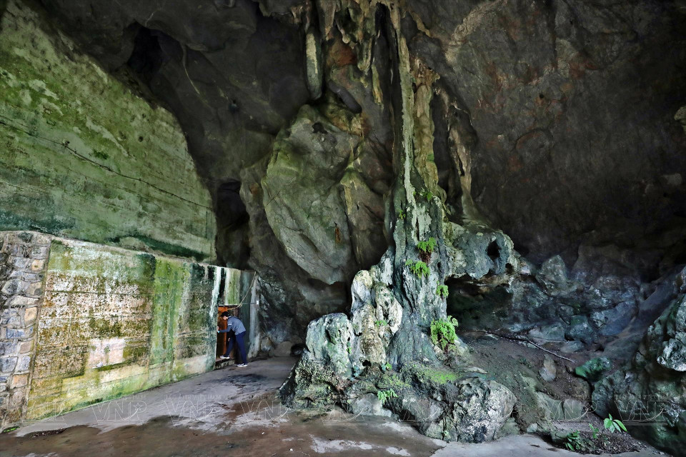 Cueva de Medicina Militar, una estructura única en la isla de Cat Ba. (Foto: VNA)