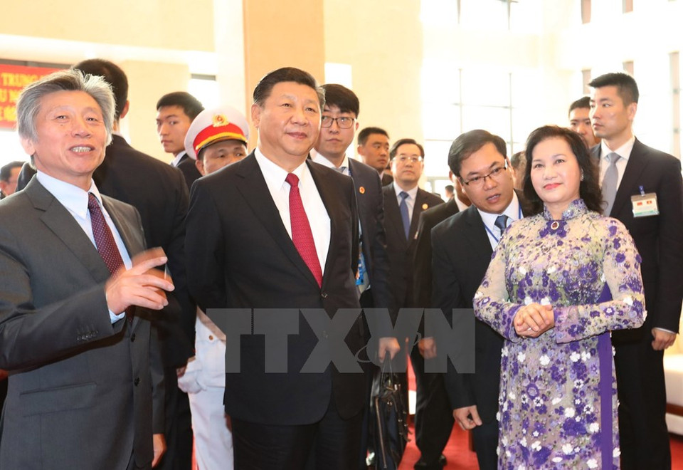La presidenta de la Asamblea Nacional de Vietnam, Nguyen Thi Kim Ngan, y el secretario del Partido Comunista de China y también presidente de China, Xi Jinping, participaron en el acto (Fuente: VNA)