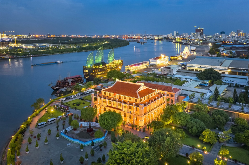 El puerto Nha Rong, donde Ho Chi Minh se embarcó en 1911 para encontrar el camino de la liberación del colonialismo francés. Actualmente, el sitio es una atracción turística (Fuente: VNA)