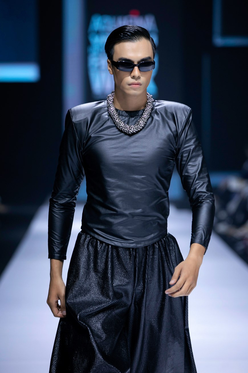 Colección "El nuevo negro" (Fuente: Vietnam+)