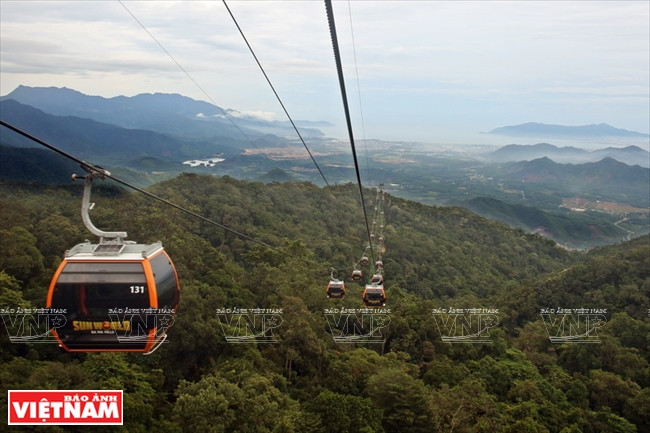 Un moderno sistema de teleférico de clase mundial llevará a los visitantes a la cima de Ba Na de manera segura y conveniente. (Foto: Revista Vietnam)