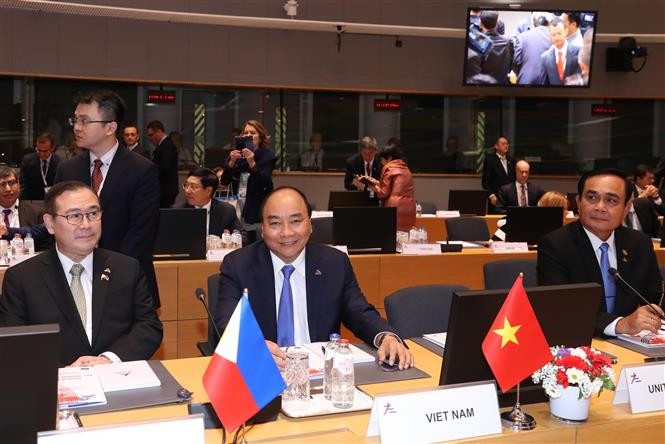 El primer ministro de Vietnam, Nguyen Xuan Phuc, asiste a la inauguración de la XII Cumbre de Reunión Asia-Pacífico (ASEM). (Fuente: VNA)