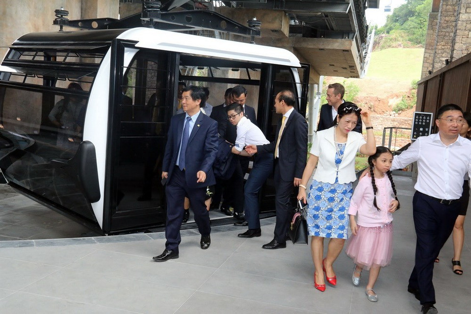 Los primeros pasajeros del teleférico (Fuente: VNA)