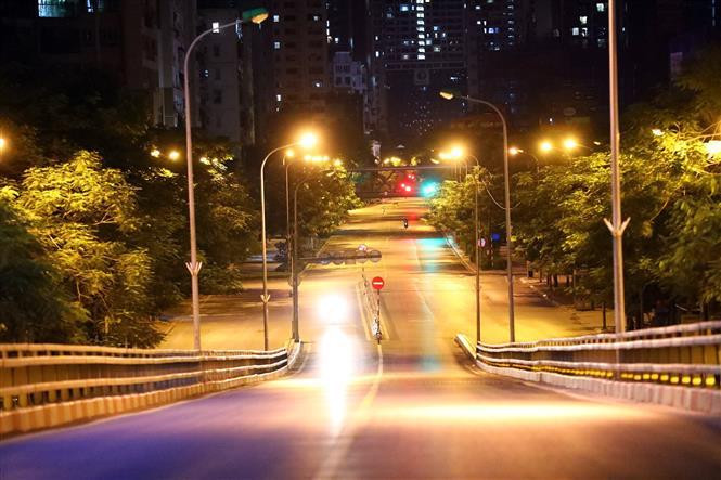 Noches en Hanoi en días de distanciamiento social (Foto: VNA)