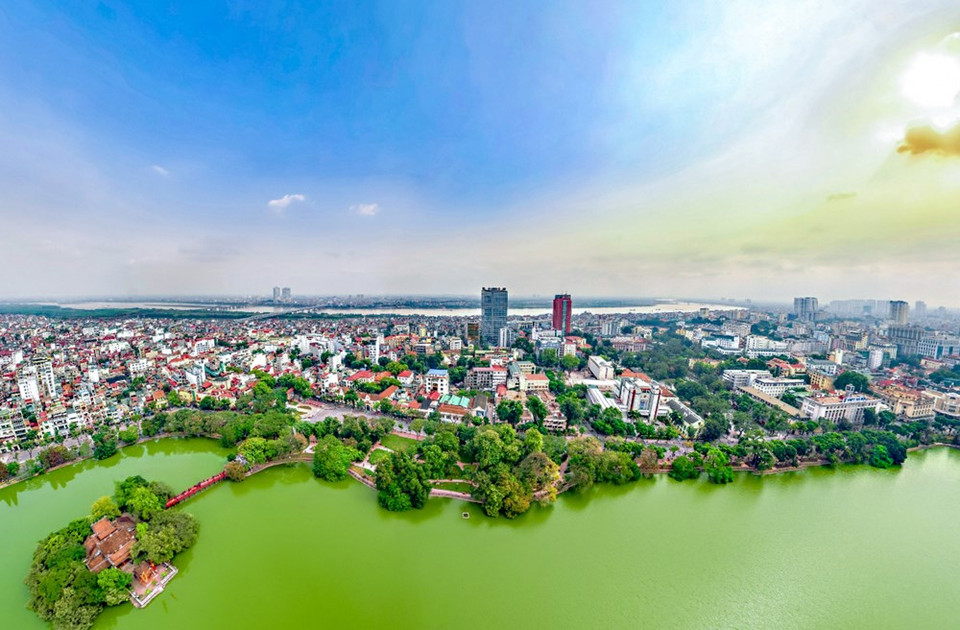 Un panorama del centro de Hanoi, desde el lago Hoan Kiem hasta el río Rojo. (Foto: Diario Tin Tuc)