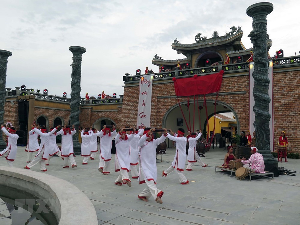Una danza de los Cham (Fuente: VNA)