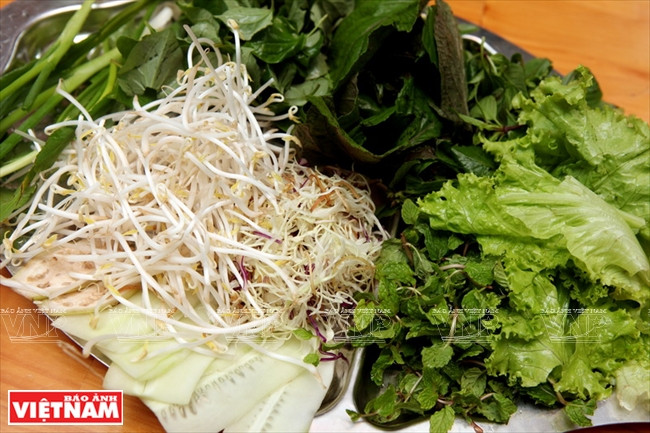 Hay muchos tipos de verduras acompañantes a la carne.