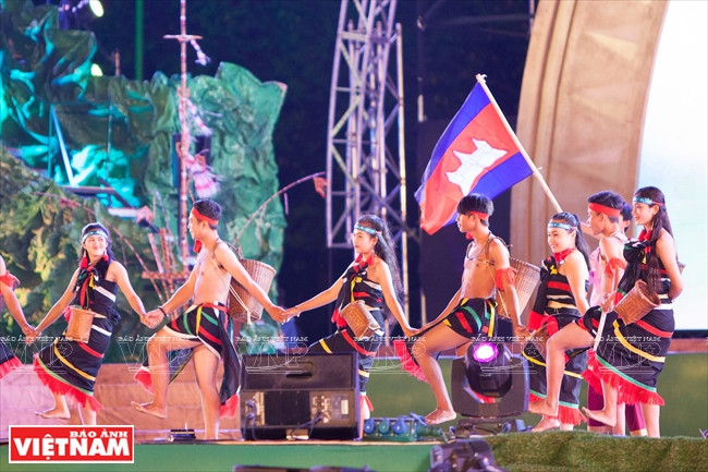 Baile tradicional de la provincia de Mondulkiri, Camboya.