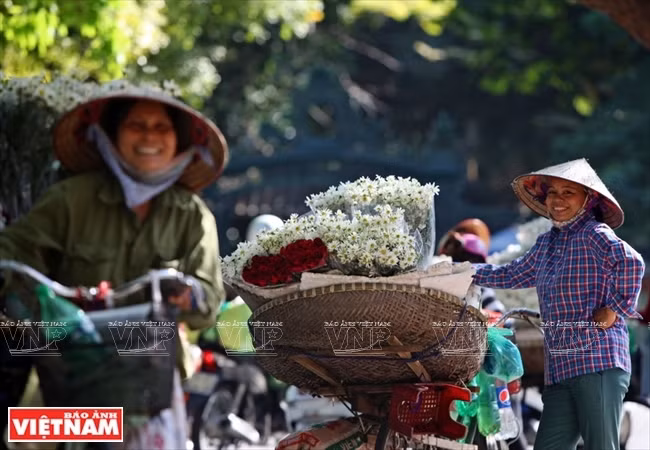 La sonrisa en el trabajo es la más hermosa (Fuente: VNA)
