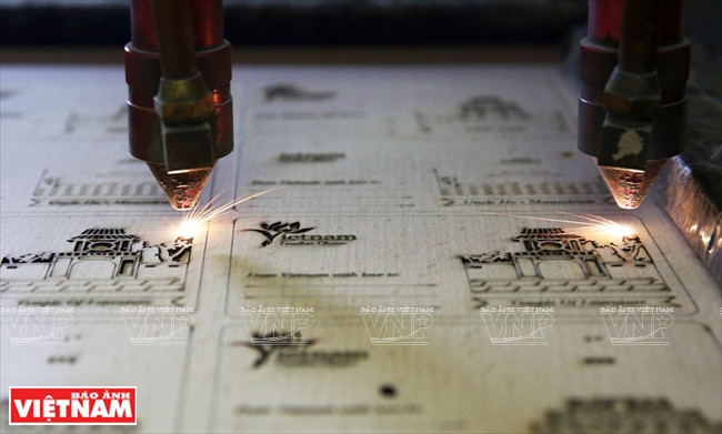  La tecnología de impresión láser se utiliza para crear patrones en los productos.