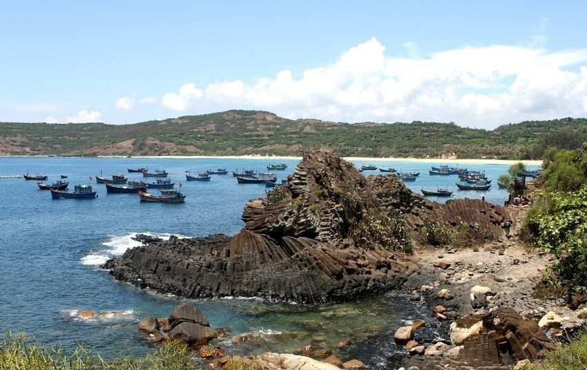 Ghenh Da Dia es un famoso paisaje natural en el distrito de Tuy An, provincia de Phu Yen (Foto: VNA)