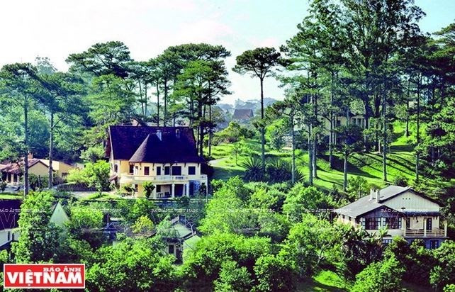 Ana Mandara Villas Dalat Resort and Spa está situado en una colina de pinos en la calle Le Lai, ciudad de Da Lat, con 17 villas antiguas construidas en los años 1920 y 1930 por los colonialistas franceses. (Fuente: VNA)