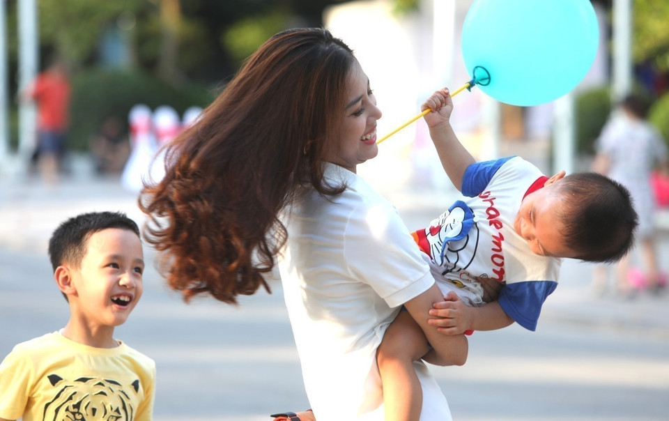 Proteger, cuidar y educar a los niños constituye una responsabilidad del Partido, el Estado y la sociedad. (Foto: VNA)