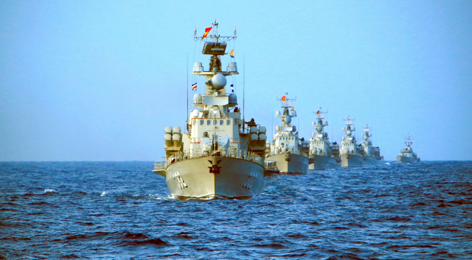 Buques de la Brigada 167 entrenan en el mar. (Fuente: VNA)
