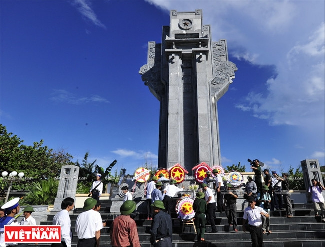 El monumento de los Mártires en la isla Truong Sa Lon. (Fuente: VNA)