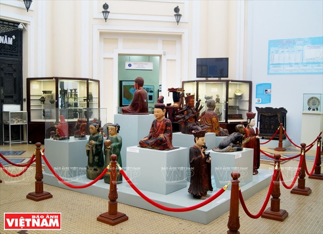 Antigüedades religiosas.