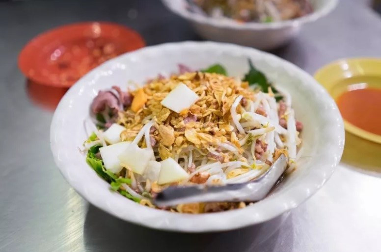 A las tres y media de la tarde: Bun Bo Nam Bô (fideos de arroz con carne al estilo sureño) (Fuente: VNA)