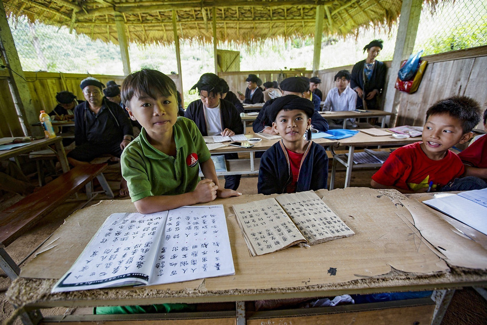 Los niños de la minoría étnica Dao Tien, en la aldea de Sung, son los más destacados de la clase. (Foto: VNA)