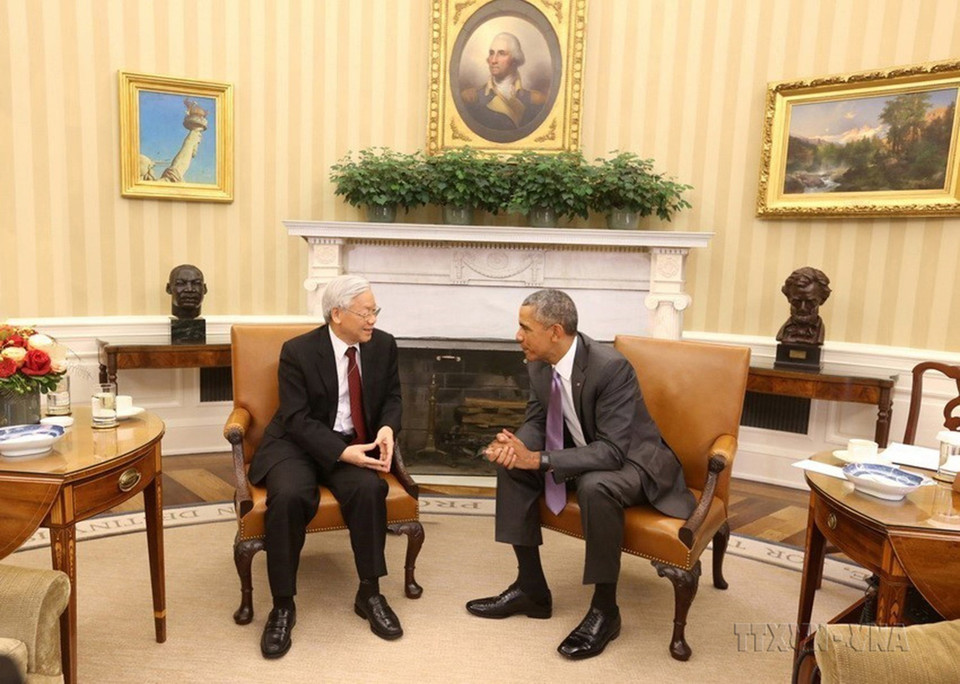 El secretario general del Partido Comunista de Vietnam, Nguyen Phu Trong, mantuvo conversaciones con el presidente de Estados Unidos, Barack Obama, el 7 de julio de 2015, en la Casa Blanca en Washington, durante su visita oficial al país norteamericano. (Foto: VNA)